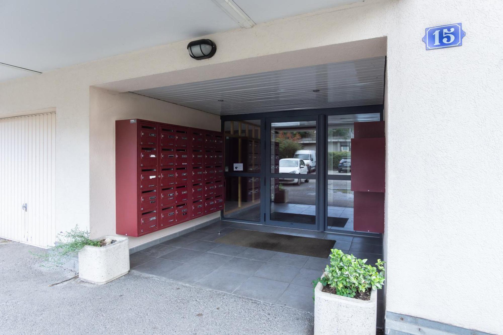Joli Studio Avec Jardin Apartman Annecy Kültér fotó